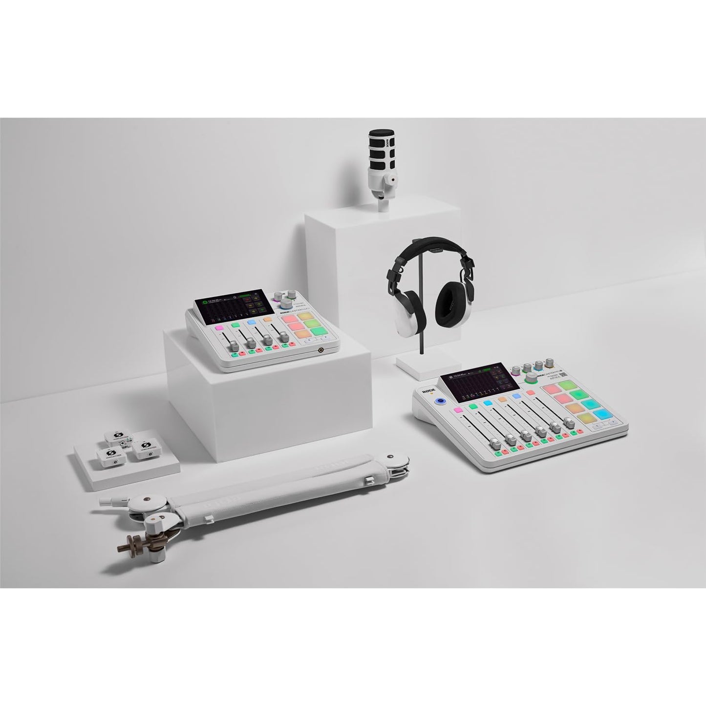 Rode Rodecaster Pro II Audio Production Studio Podcast Station Weiss